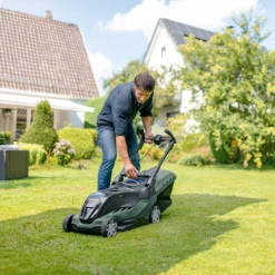 Bosch Power For All Advanced Rotak 36-750 Cordless 36V Rotary Lawnmower 9 Bosch Power For All Advanced Rotak 36-750 Cordless 36V Rotary Lawnmower -Hozelock Store bosch power for all advanced rotak 36 750 cordless 36v rotary lawnmower4059952526928 01i bq