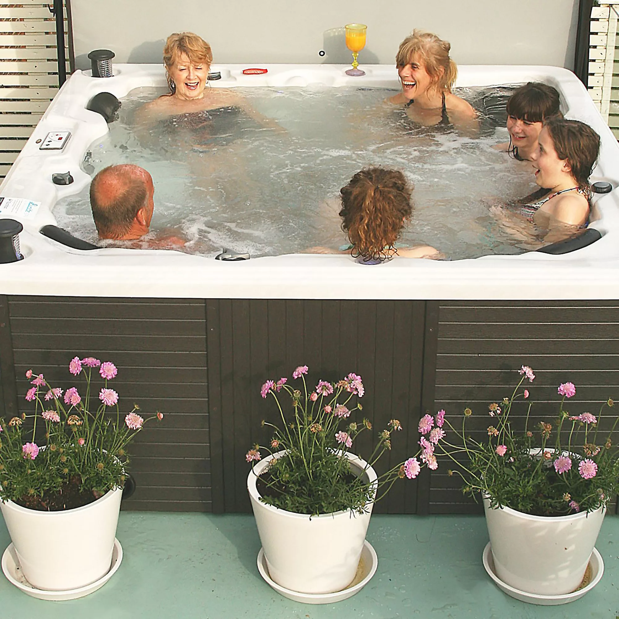 Canadian Spa Toronto Special Edition 6 Person Hot Tub 5 Canadian Spa Toronto Special Edition 6 Person Hot Tub - Image 5
