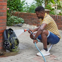 Flymo Easilife Go 250 Cordless Robotic Lawnmower 11 Flymo Easilife Go 250 Cordless Robotic Lawnmower -Hozelock Store flymo easilife go 250 cordless robotic lawnmower7392930545144 04i bq