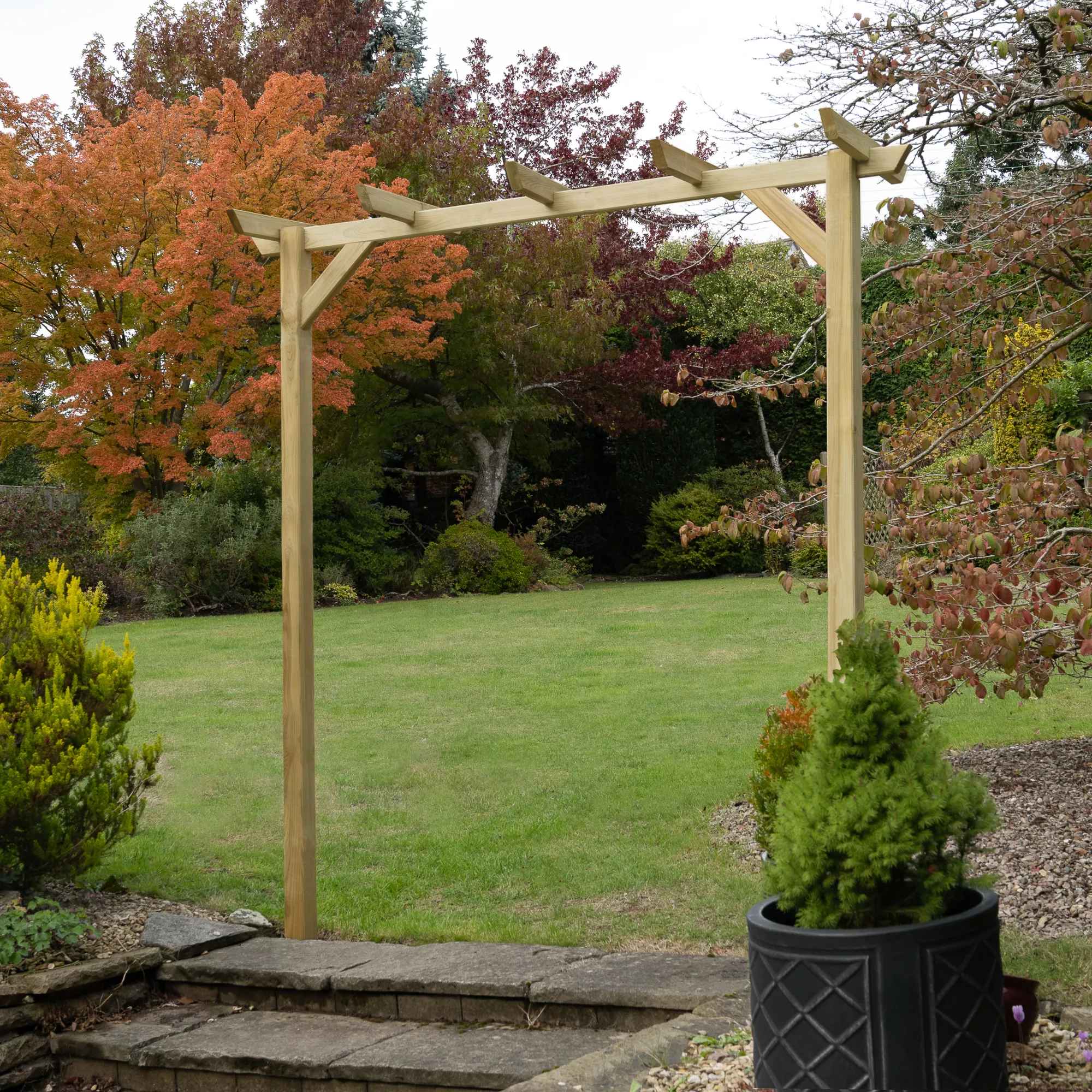 Forest Garden Hanbury Flat Top European Softwood Arch (H) 213.5cm X (W) 209cm 1 Forest Garden Hanbury Flat Top European Softwood Arch (H) 213.5cm X (W) 209cm