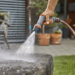 Gardena 4 Function Hose Spray Gun -Hozelock Store gardena 4 function hose spray gun4078500044561 01i bq