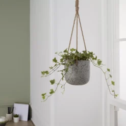 GoodHome Makah Grey Terrazzo Effect Cement Circular Hanging Pot (Dia)15cm -Hozelock Store goodhome makah grey terrazzo effect cement circular hanging pot dia 15cm5059340328096 01i