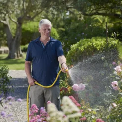 Hozelock Superhoze Flexible Yellow Expanding Hose Pipe (L)15m -Hozelock Store hozelock superhoze flexible yellow expanding hose pipe l 15m5010646061254 08i bq