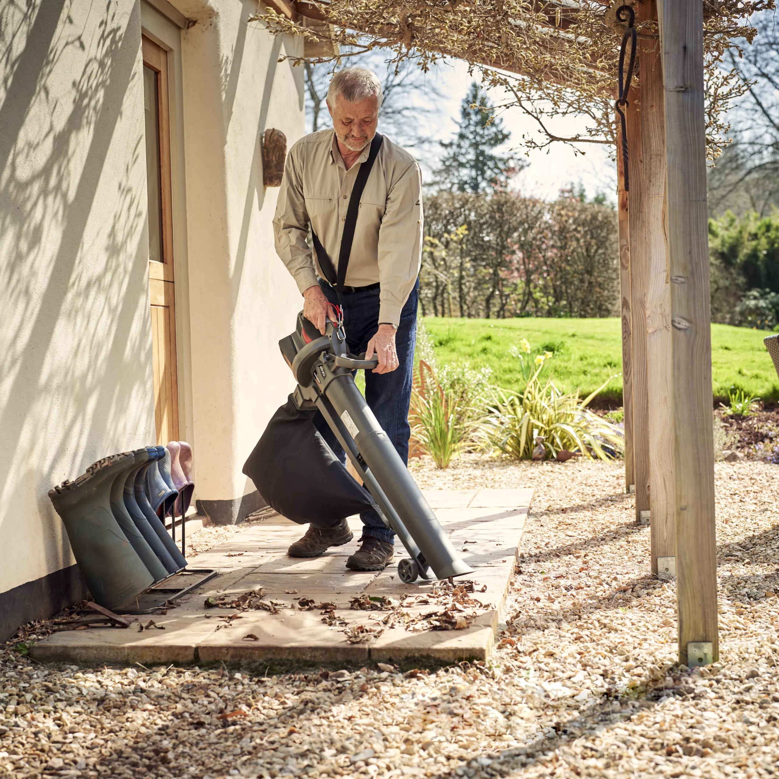 Mountfield Freedom100 Cordless 20V MVS 20 Li Kit Garden Blower & Vacuum 14 Mountfield Freedom100 Cordless 20V MVS 20 Li Kit Garden Blower & Vacuum - Image 14