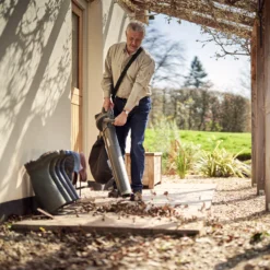 Mountfield Freedom100 Cordless 20V MVS 20 Li Kit Garden Blower & Vacuum 31 Mountfield Freedom100 Cordless 20V MVS 20 Li Kit Garden Blower & Vacuum -Hozelock Store mountfield freedom100 cordless 20v mvs 20 li kit garden blower vacuum8008984854192 04i bq