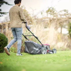 Mountfield Freedom500 Empress 46 Li Kit Cordless 48V Rotary Lawnmower -Hozelock Store mountfield freedom500 empress 46 li kit cordless 48v rotary lawnmower8008984854352 02i bq scaled