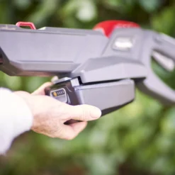 Mountfield MMT 20 Li Kit 20V Garden Multi-tool 18 Mountfield MMT 20 Li Kit 20V Garden Multi-tool -Hozelock Store mountfield mmt 20 li kit 20v garden multi tool8008984844643 03i bq