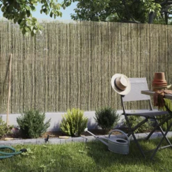 Natural Reed Garden Screen (H)1.5m (W)3m -Hozelock Store natural reed garden screen h 1 5m w 3m5059340672151 01i