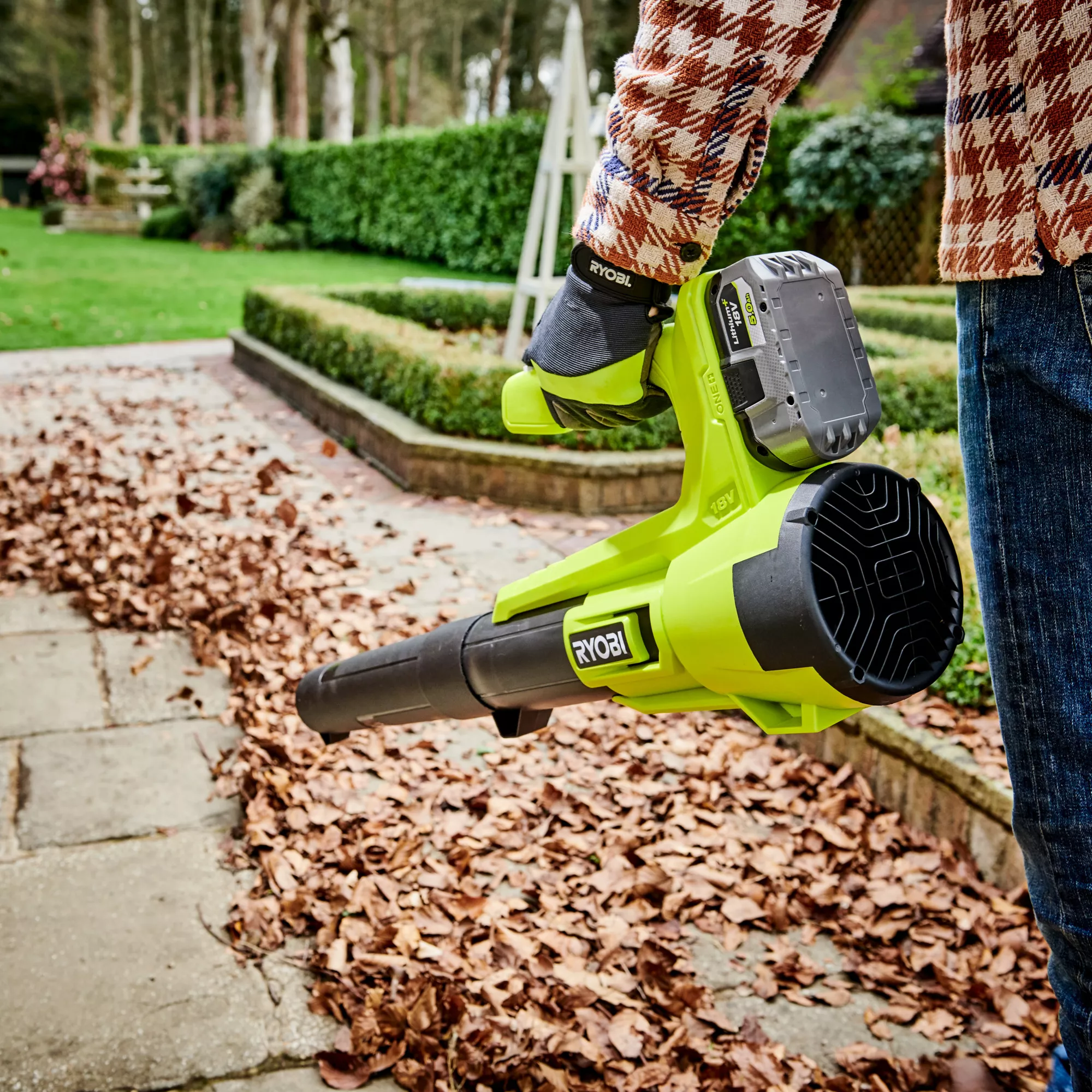 Ryobi ONE+ Cordless 18V RY18BLA-140 Blower 3 Ryobi ONE+ Cordless 18V RY18BLA-140 Blower - Image 3