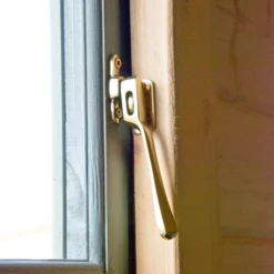 Shire Kingswood 18x20 Toughened Glass Apex Tongue & Groove Wooden Cabin - Base Not Included -Hozelock Store shire kingswood 18x20 toughened glass apex tongue groove wooden cabin base not included5019804194728 38c