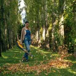 Stiga BL 500e / 278500008/ST3 Cordless 48V Garden Blower - BARE -Hozelock Store stiga bl 500e 278500008 st3 cordless 48v garden blower bare8008984853720 02i