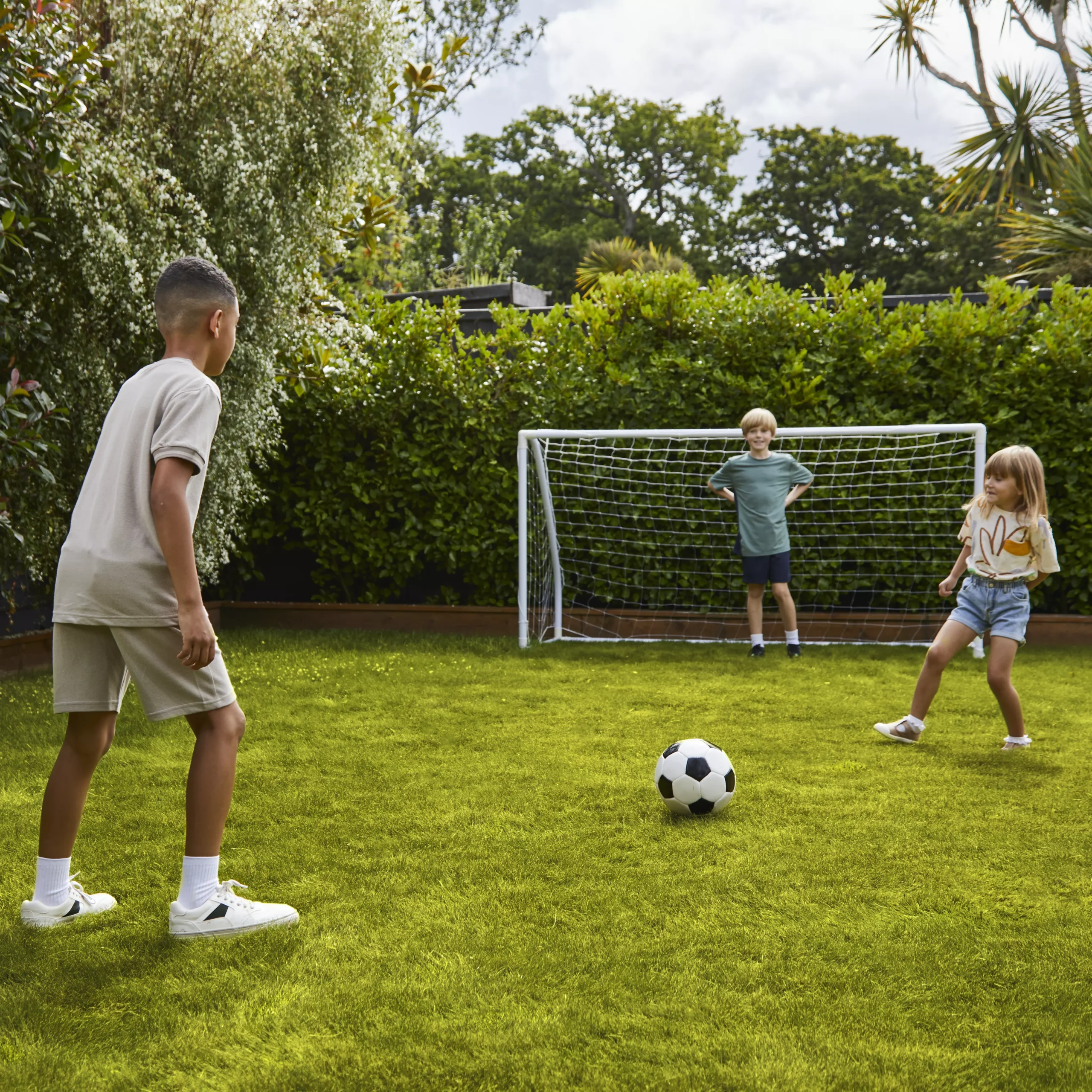 Verve Family & Sports Grass Seeds, 5kg 10 Verve Family & Sports Grass Seeds, 5kg - Image 10