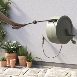 Verve Wall-mounted Manual Hose Reel Set (L)40m -Hozelock Store verve wall mounted manual hose reel set l 40m5059340251004 03i