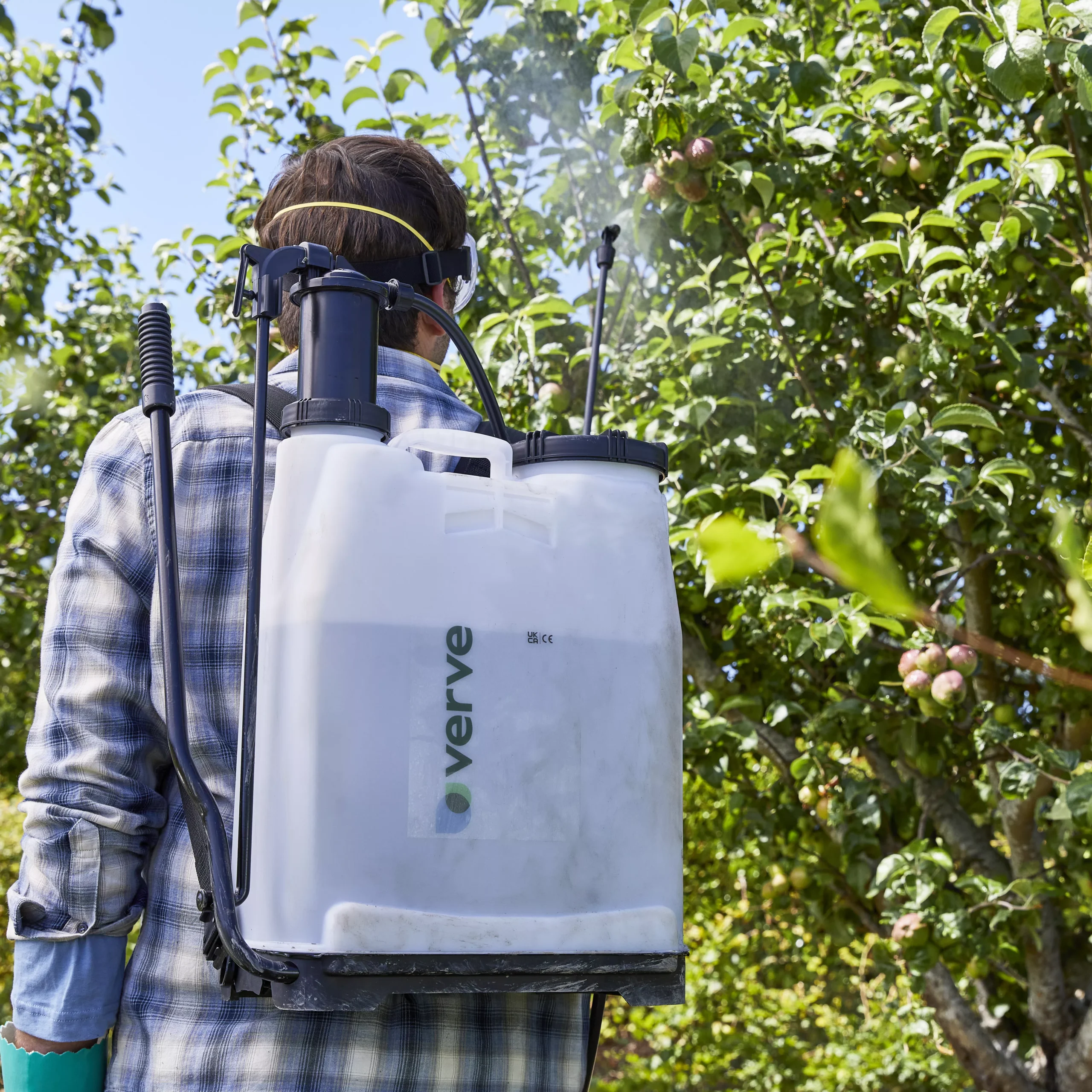 Verve Weed Killer Backpack Sprayer 16L 2 Verve Weed Killer Backpack Sprayer 16L - Image 2